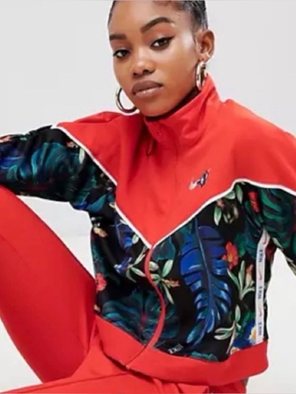 Nike Red Floral Track Jacket - Bold Colorblock Design Cropped Size Small